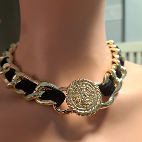 Choker necklace - Picture 8 of 9